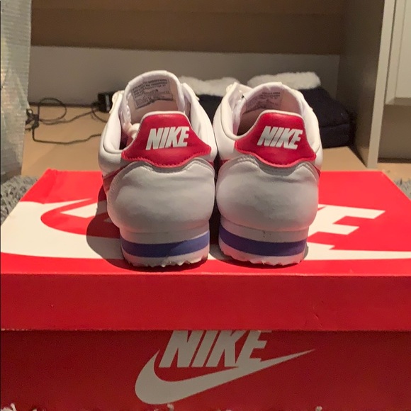 White & Red Cortez - Picture 2 of 5